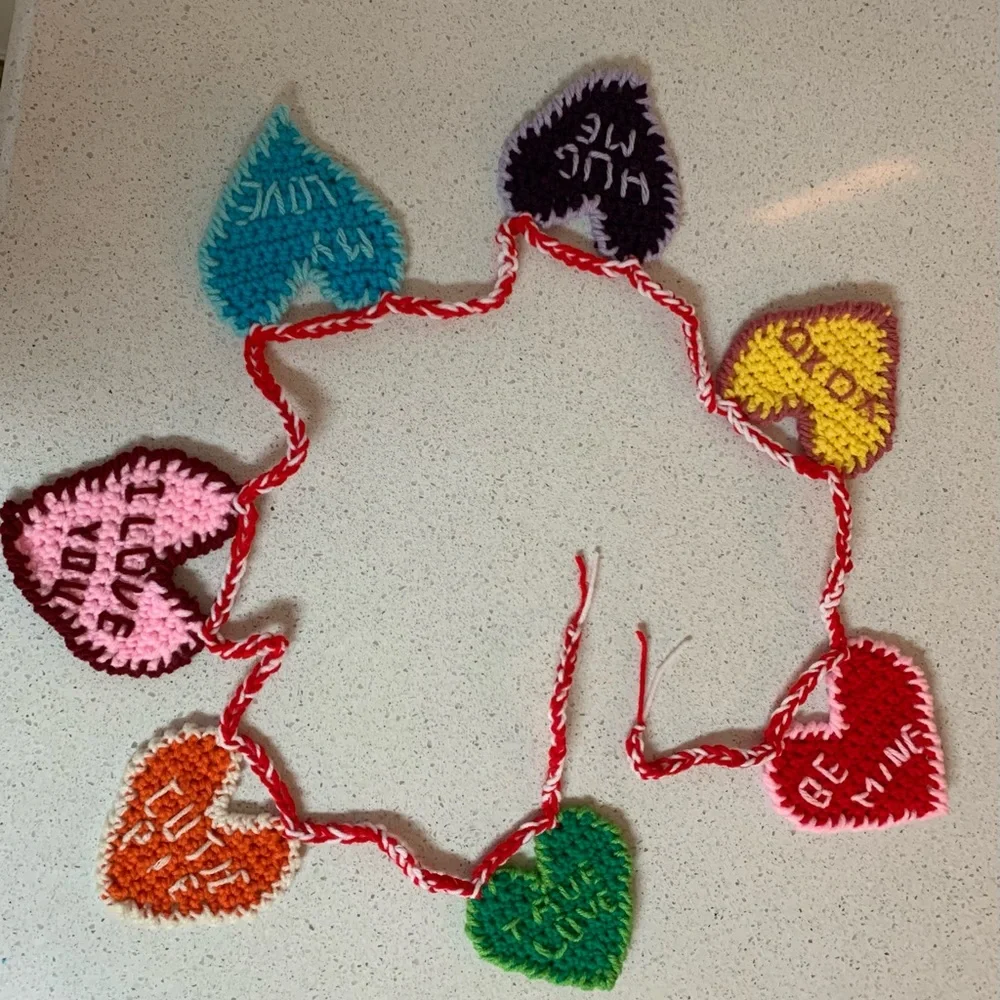 Valentines Hearts Conversation Garland New Handmade Crochet